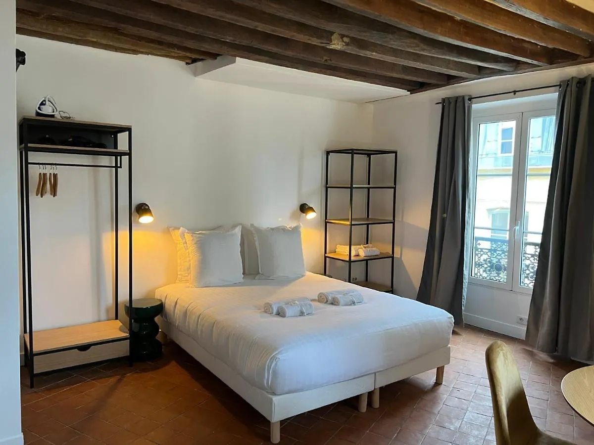 Conde Chic Studio Paris